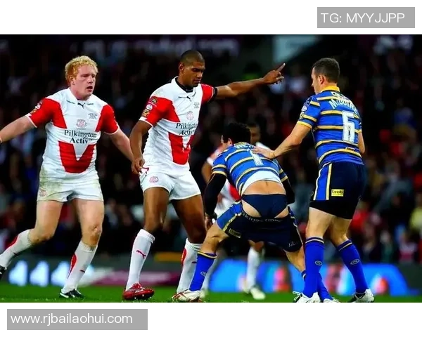 足球场上的失误瞬间各路明星球员的搞笑时刻合集 足球场上的失误瞬间各路明星球员的搞笑时刻合集